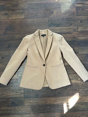 Ann Taylor Tailored Blazer in Camel